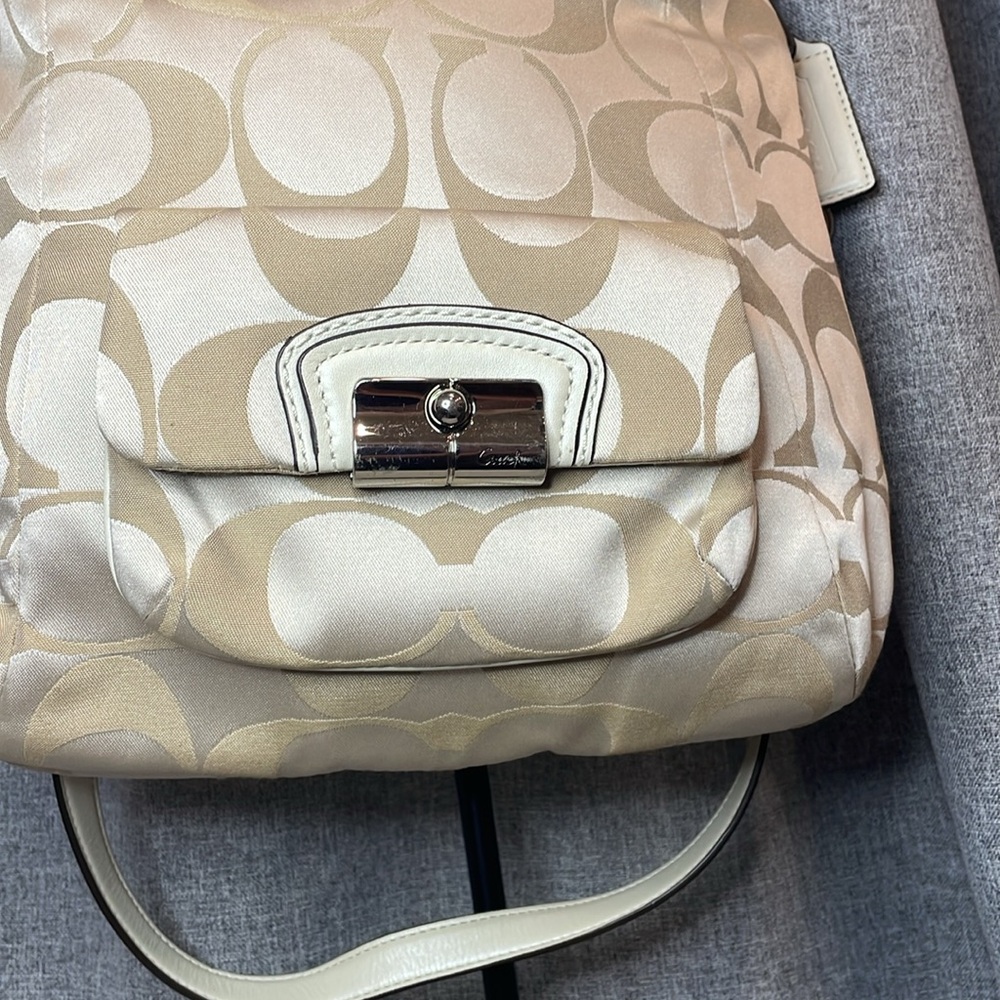 Coach Satin White 2009 Shoulder Crossbody Bag - Picture 4 of 15